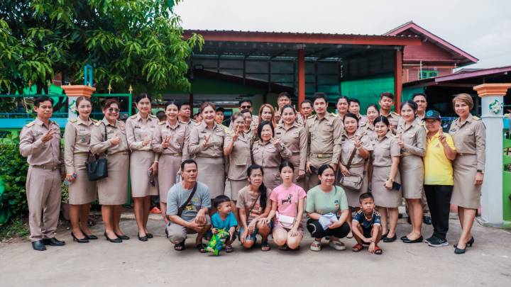 ลงพื้นที่เยี่ยมบ้านนักเรียนโรงเรียนวัดดอนคา กรณีประสบเหตุไฟไหม้บ้าน
